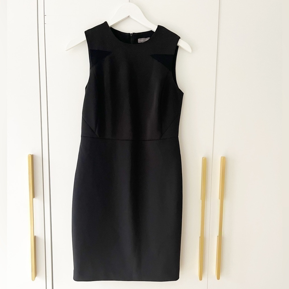 VINCE Camuto Black Sleeveless dress